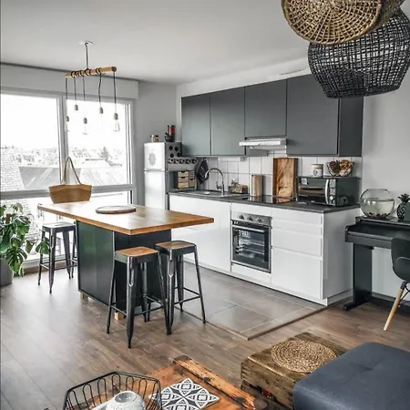 Contemporain Lumineux Avec Terrasse Apartment *